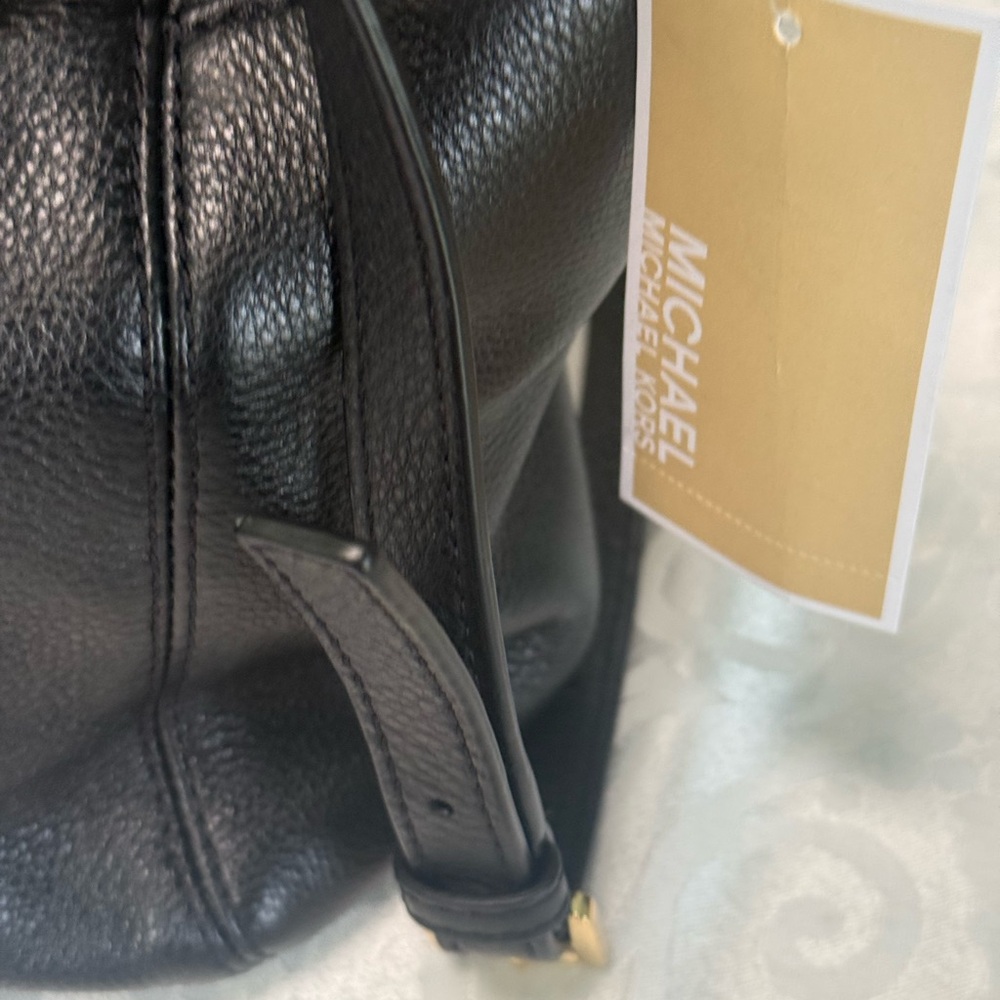Black NWT Michael Kors handbag. - Picture 13 of 16